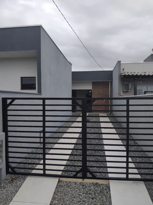 Casa à venda  no Quinta dos Açorianos - Barra Velha, SC. Imóveis