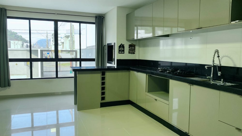 Apartamento para alugar  no São Francisco de Assis - Camboriú, SC. Imóveis