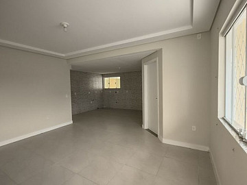 Casa piso de baixo a venda, apenas 2 no terreno.