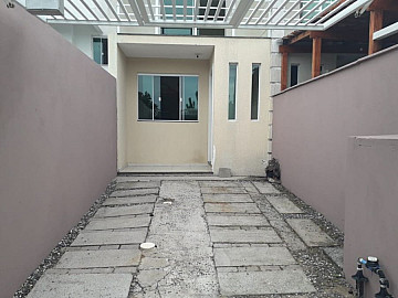 Sobrado no Santa Regina, livre de enchente.